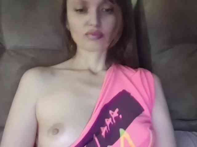 lilisexy14 Live Webcam on BongaCams