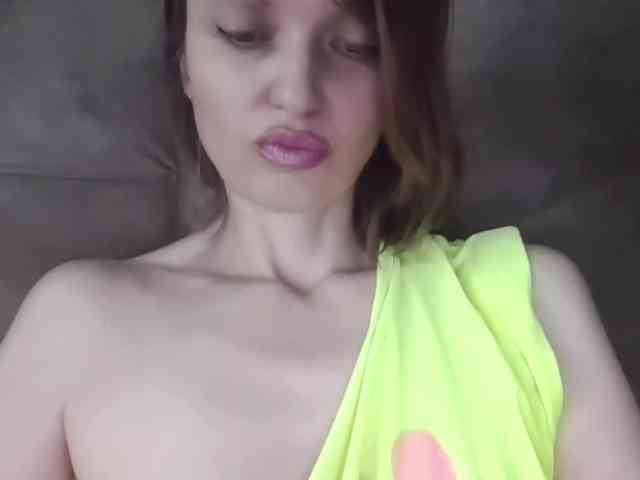 lilisexy14 webcam