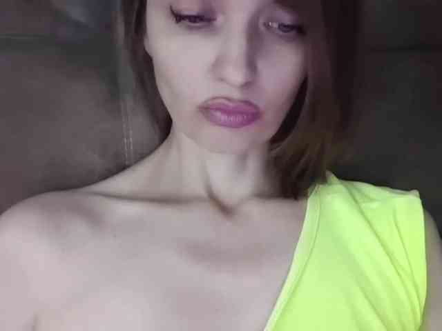 lilisexy14 webcam