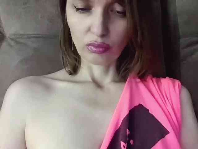lilisexy14 webcam