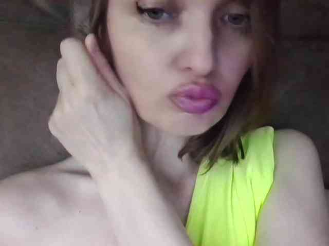 lilisexy14 webcam