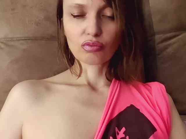 lilisexy14 webcam
