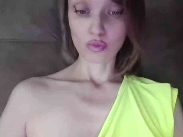 lilisexy14 webcam