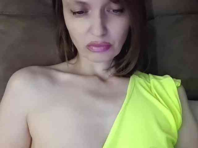 lilisexy14 webcam