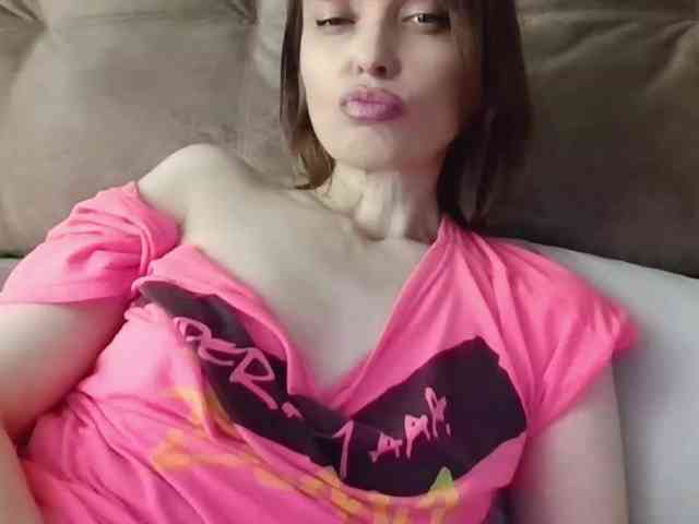 lilisexy14 webcam