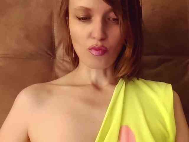 lilisexy14 webcam