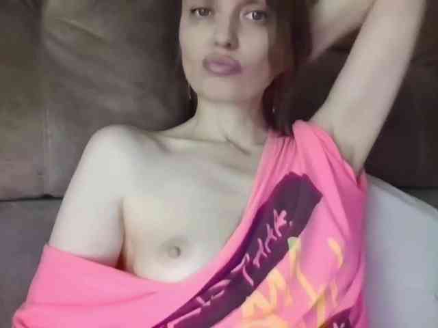 lilisexy14 webcam
