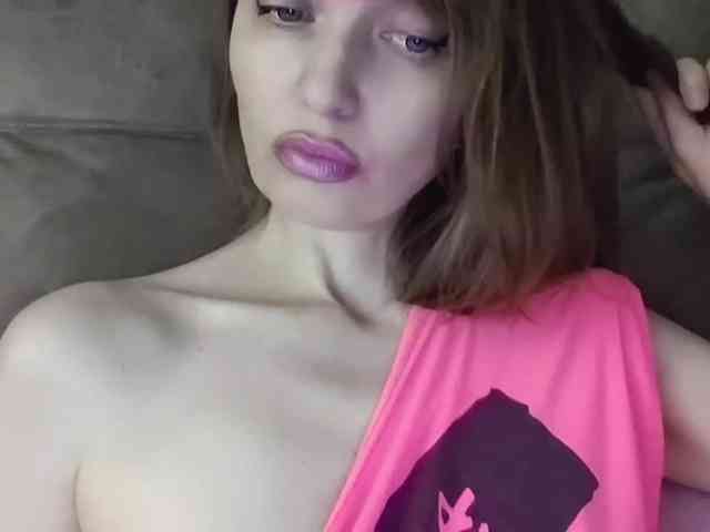 lilisexy14 webcam