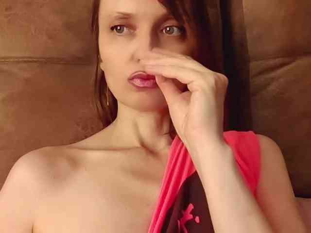 lilisexy14 webcam
