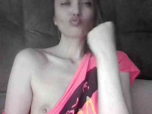 lilisexy14 webcam