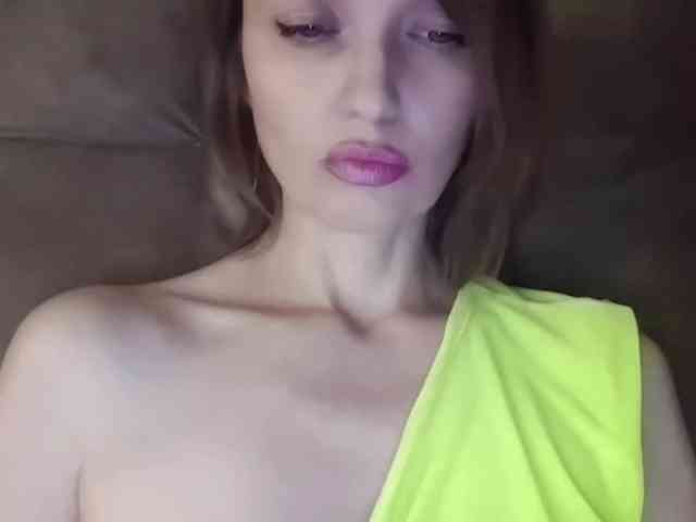 lilisexy14 webcam