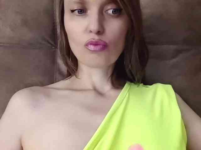 lilisexy14 webcam