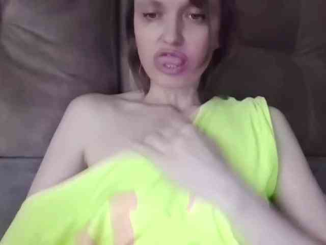 lilisexy14 webcam