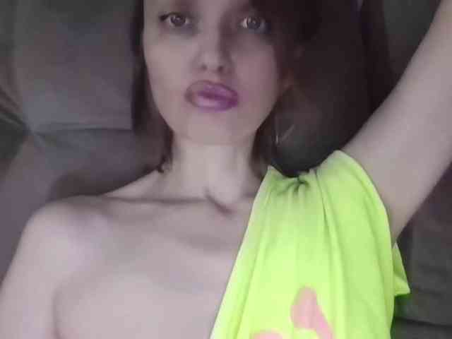 lilisexy14 webcam
