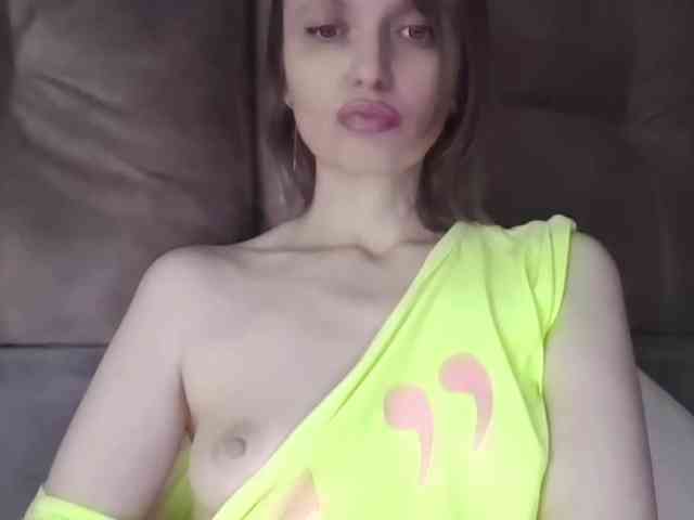 lilisexy14 webcam