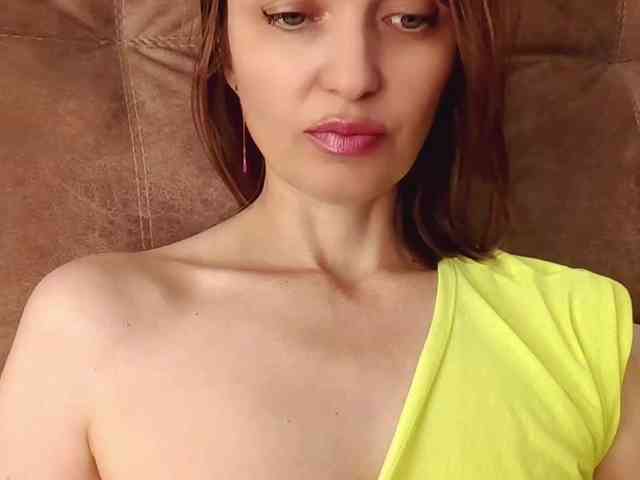 lilisexy14 Live Webcam on BongaCams