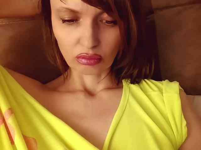 lilisexy14 webcam