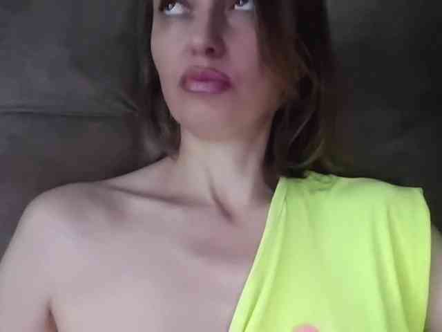 lilisexy14 webcam