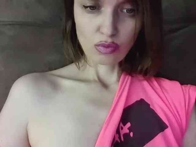 lilisexy14 webcam