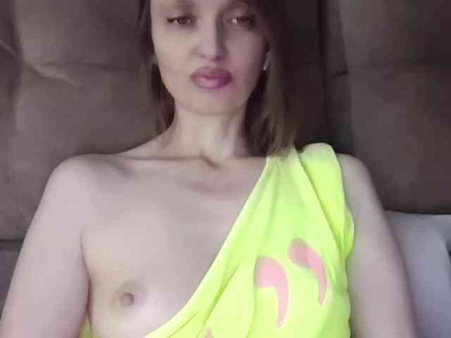 lilisexy14 webcam
