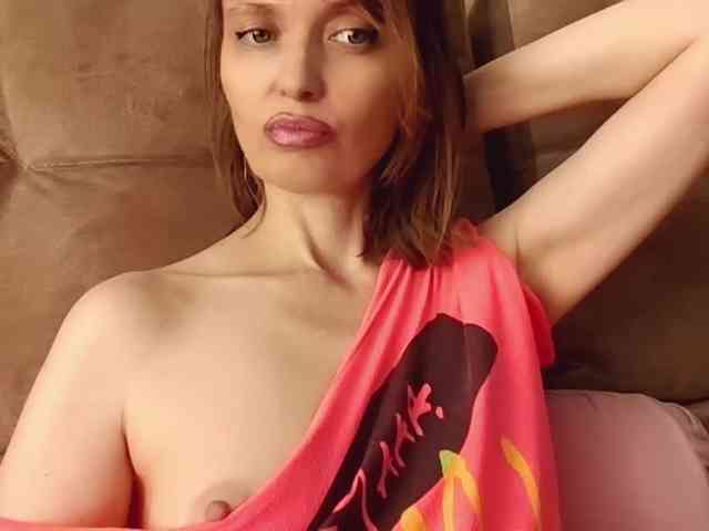 lilisexy14 webcam