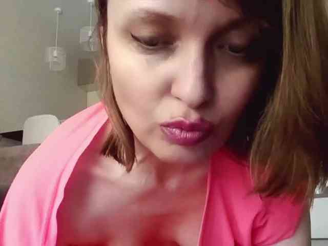 lilisexy14 webcam