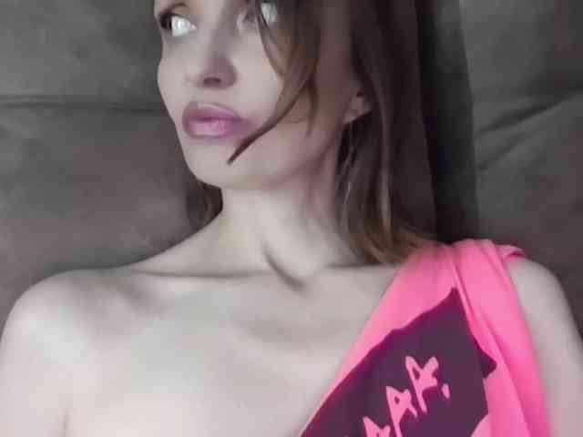 lilisexy14 webcam