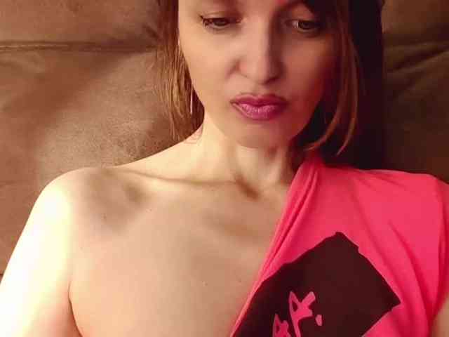 lilisexy14 webcam