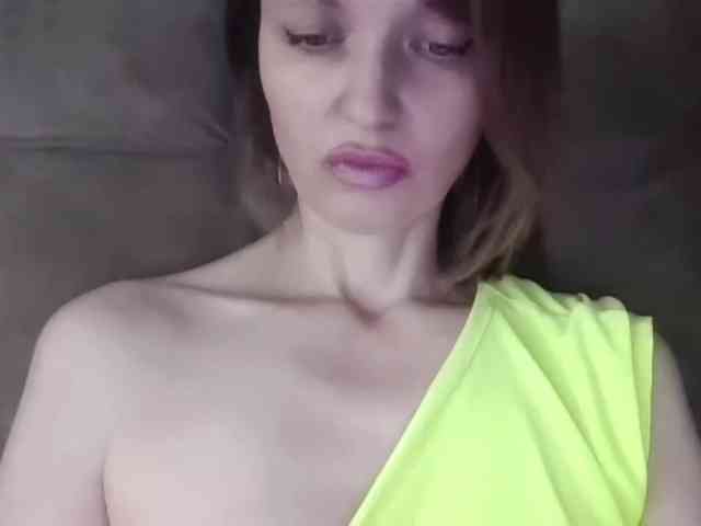 lilisexy14 webcam