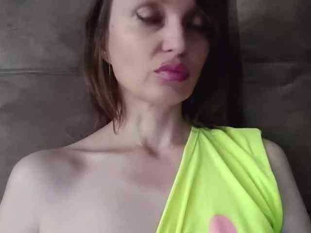 lilisexy14 webcam