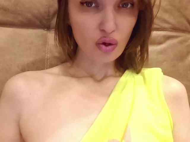 lilisexy14 webcam