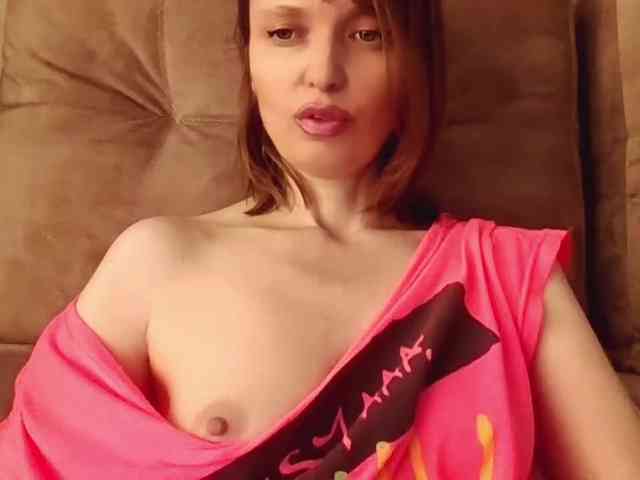 lilisexy14 webcam