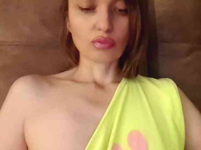 lilisexy14 webcam