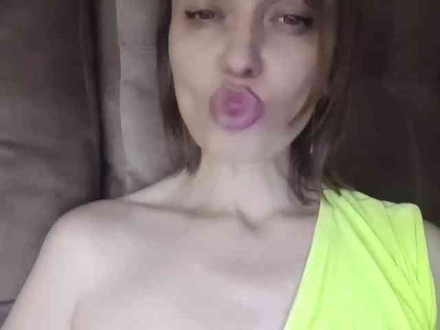 lilisexy14 webcam