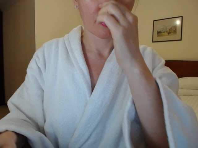 Nino4ka16, en directo ahora en BongaCams