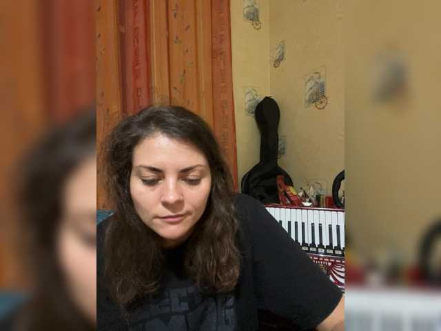AhataV live webcam show
