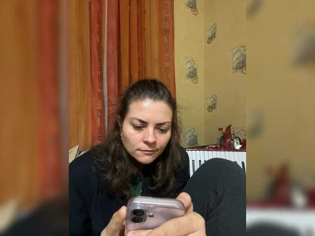 AhataV live webcam show