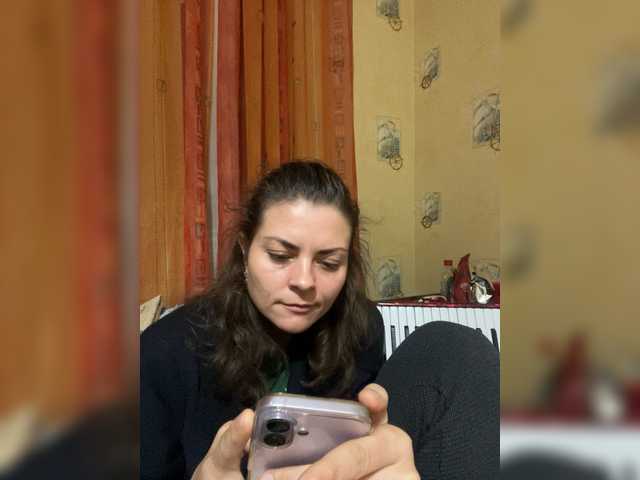 AhataV live webcam show
