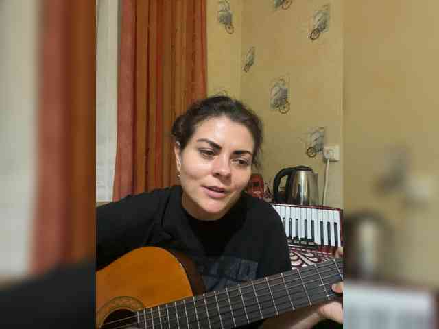 AhataV webcam