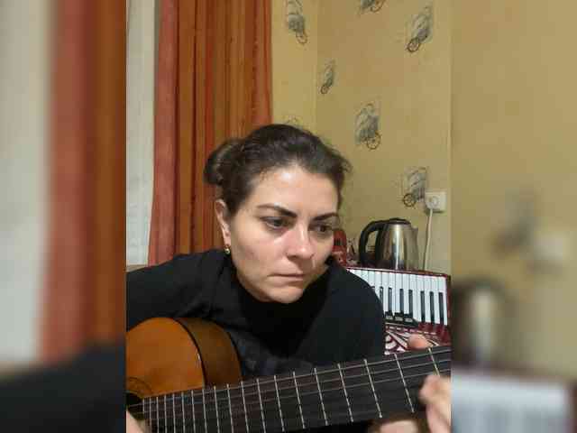 AhataV webcam
