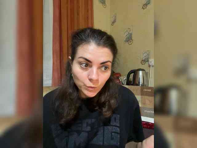 AhataV webcam