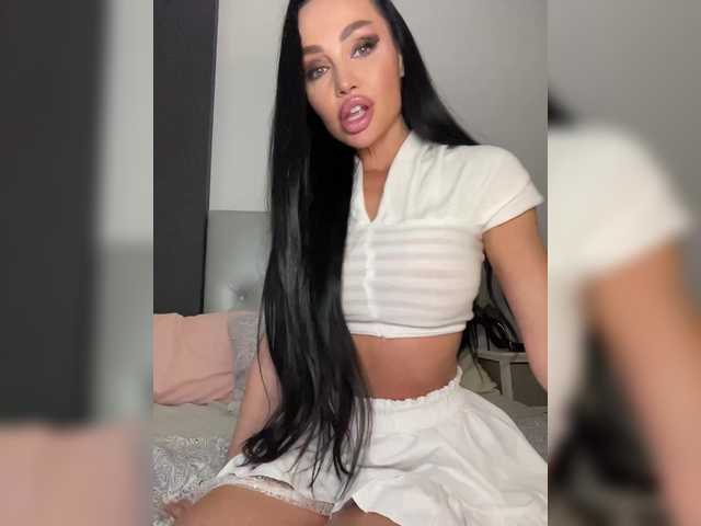 nicole21x's BongaCams show and profile