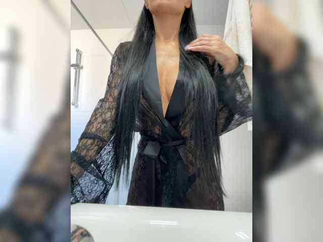 Model: nicole21x