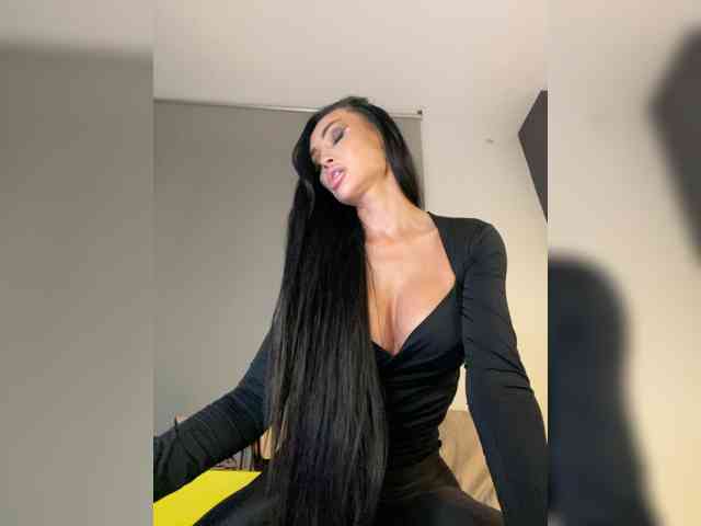 Model: nicole21x
