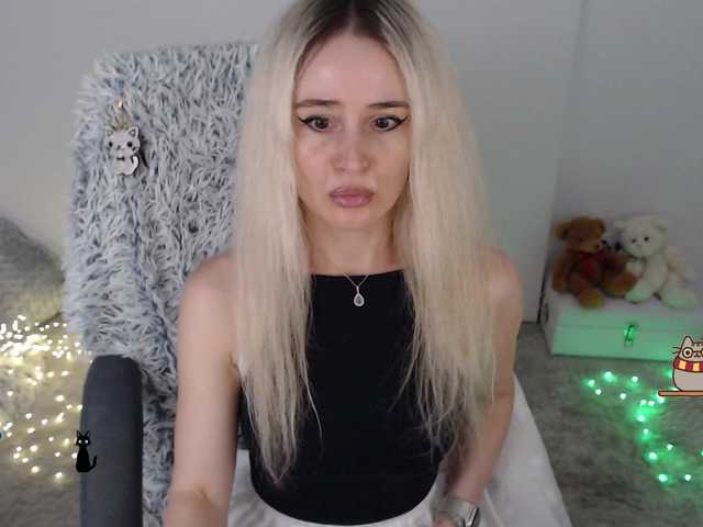 xyliganka777 live cam on BongaCams