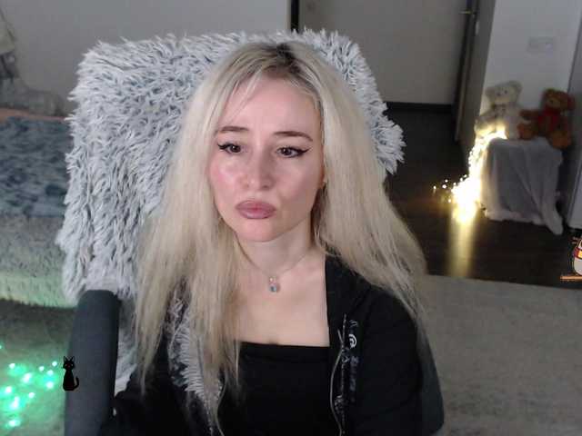 xyliganka777's BongaCams show and profile