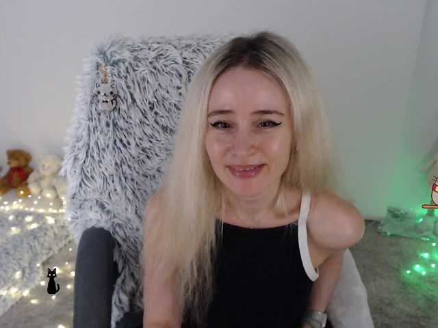 xyliganka777 live cam on BongaCams