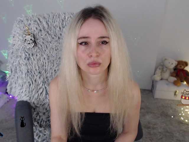 xyliganka777 live cam on BongaCams