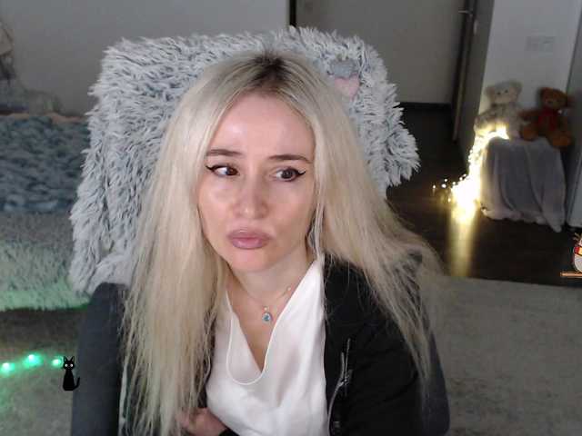 xyliganka777 live cam