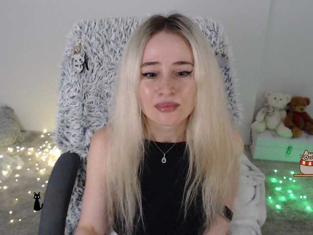 xyliganka777 live cam on BongaCams